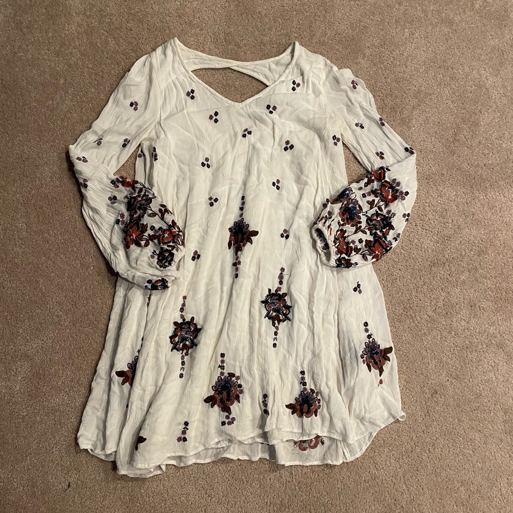 Free People Flowy White Dress with Colorful Embroidery and Puff sleeves